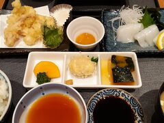 福岡空港
毎度お馴染みSOLAE DINING 海鮮 七菜彩
いかづくし定食