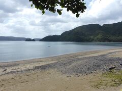 そして向かったのは
嘉鉄
以前奄美大島に来た時に
きれいなビーチとして教えたいただいた
この場所