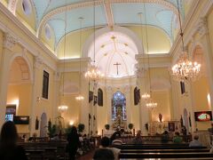聖ローレンス教会は、この鮮やかな天井が美しいです。