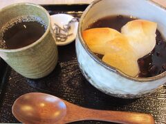 こんなんきました。

単純においしい。
感じとしては、洋菓子屋さんが作る和のぜんざいと言う感じ？
白砂糖系を使ってるのかな？