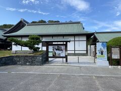徳島城博物館は残念ながら休館