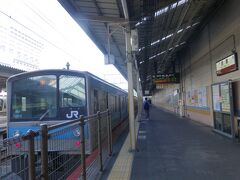 新幹線で京都駅到着後、駅近くホテルへ一泊分の軽い荷物を預け、JR奈良線で一駅、東福寺へ