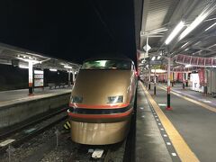無事に東武日光駅到着。
浅草で撮り忘れていたので、ここでスペーシアの車体撮影しますよ。