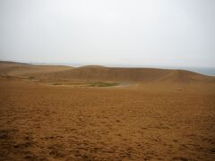 自衛隊の訓練さながらの鳥取砂丘散策でした。