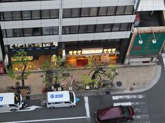 都シティ大阪本町
バルコニーから下を見ると、足がすくみそうです・・(>_<)