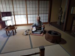 塚田歴史伝説館のおばあちゃんの話と歌