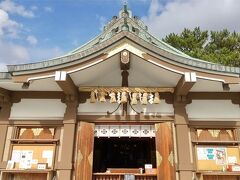 亀山八幡宮へ。唐戸市場の目の前にある神社です。