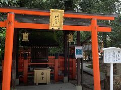 「楼門」をくぐりすぐの所にある「相生社」。
「糺の森」から来ると「楼門」の手前に鎮座する末社。