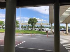 ノートEパワーとお別れして高知龍馬空港へ到着。