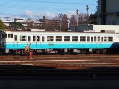 その後、徳島へ。駅構内で、国鉄型の気動車・キハ47形を捕捉しました。。