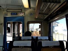 食後、四国特急｢剣山｣号に乗り込みます。徳島線経由で、阿波池田へ。。