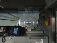 西谷駅からは2年前に開業した相鉄新横浜線のトンネルを走ります。