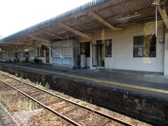 中国勝山駅に到着。
岡山県真庭市にあります。
こちらも立派な駅。