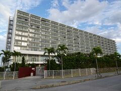 さあ、そろそろホテルへ戻りましょう。ホテルでちょっと休んだら、夕食へ。
