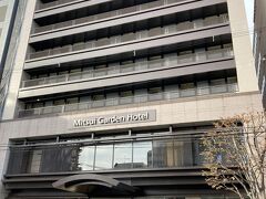 「三井ガーデンホテル京都四条」正面。

やっと写真を撮れました。
西洞院寺通りは片道一車線ですが表通りほど車通りがなく、ホテル前にも少し余裕があり、車での利用はしやすかったです。

さらにコロナ禍で一泊3000円台という安さでした。
