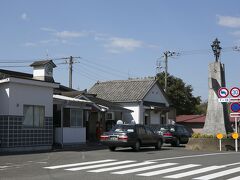 駐車場から徒歩一分のいすみ鉄道大多喜駅。