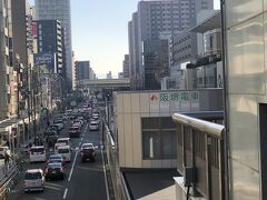 路面電車に乗ってみたくて阪堺電車に乗る
地上から行けなくて2階から陸橋渡ってやっと乗れた