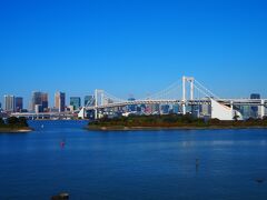 ■□■□■2021年11月3日
□■□■□お台場

いい景色だね。。。

遠くからレインボーブリッジを見たことは何度かあるけど、こうして、近くから見るのは初めて。
