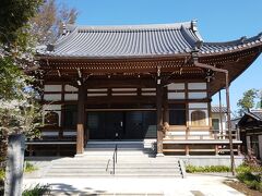 また少し歩いて幸国寺にきました。この界隈ではとても広いお寺です。