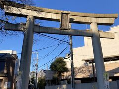 渋沢栄一ゆかりの神社、七社神社の一ノ鳥居。