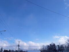 晴れたよ。
美馬牛駅。
天気予報は一日雪だったのに。

山の天気は変わりやすいってことね。