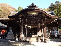 何度も甲府に来ていながら、なかなかこれなかった武田神社。シンゲンバスが無かったら一生来なかっただろう。
躑躅ヶ崎館（つつじがさきやかた）跡に建てられた神社で、神社なのに御城印がもらえる。
