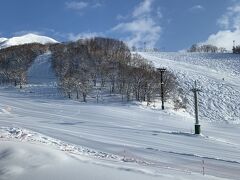 午前１時間半
午後１時間半だけ晴れました
それ以外濃霧大雪でコンディション最高
本当のパウダースノー
神