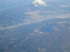 上空から望む富士山、芦ノ湖、箱根