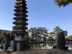 次は猿沢の池で～す。
お天気も良く奈良公園をおさんぽしました。