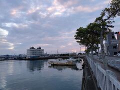 雲が邪魔して本日も朝日鑑賞できず