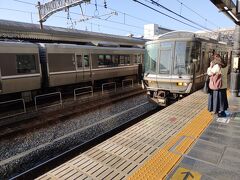 ホテルを出て、京都駅からJRで比叡山坂本を目指します。