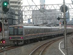 片町線の塚口行き列車
放出駅ではJR学研都市線、JR東西線に乗換えできます。
