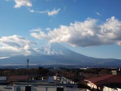 御殿場プレミアムアウトレットへ。