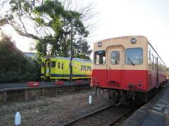 途中の養老渓谷あたりに宿が見つからなかったので乗換えていすみ鉄道へ。
