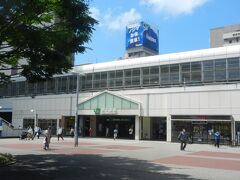 桜木町駅へ行く。