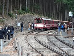 閑蔵駅