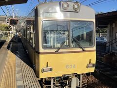 京阪京津線でびわこ浜大津まで行って、京阪石山坂本線に乗り換えし、三井寺駅へ。