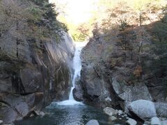 　2013年訪問時の仙娥滝です。