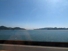 しまなみ海道の一つ、因島大橋が見える。
