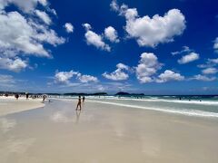 【Praia do Forte／Cabo Frio】

東南アジアに良く行っていました...が、


写真：本当に浜が広く、鏡の様に輝いています～