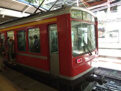 箱根湯本で箱根登山鉄道に乗り換える