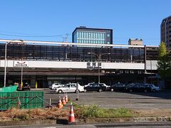 おはようございます！
佐賀駅前の様子です。今日も天気に恵まれました。