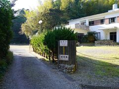 安楽島舞台から歩いてきましたが（200ｍ）、こちらに伊射波神社専用の駐車場がありました。