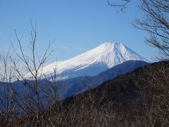 菜畑山からは富士山が見えました。菜畑山は「なばたけうら」と読むそうです。