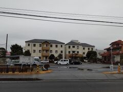 「街道沿いの宿泊施設 石橋ビジネスホテル」10:24通過。
この辺りではなかなか見つけるが難しい女性のお風呂が利用可能です。(大浴場でなく家族風呂のようです)只、トイレは共用になります。