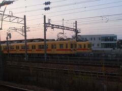 西鉄貝塚線の名島駅。600形が見れました！
昔ながらの色合いいいですね。