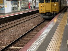 ＪＲ松江駅から電車で安来駅に向かいます。

電車が２０分遅れでホームが寒かった・・こちらの人は20分くらい、なんてことないようでした(^^ゞ