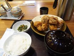 鳥から揚げ明太風味定食　１３００円/税込み
もつ鍋もいいけど-