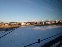 瑞龍寺にも行きたかったんですが、電車の時間なので富山行きの電車に乗りました。

車窓からの景色が素晴らしい♪