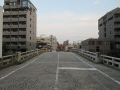 堀川に架かる五條橋